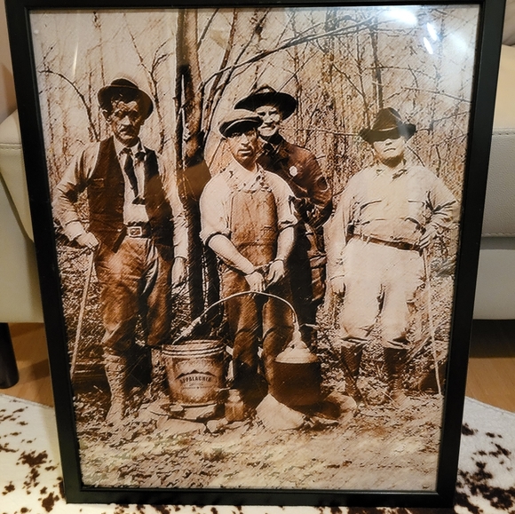 Vintage Framed Poster Prints. - Picture 2 of 6